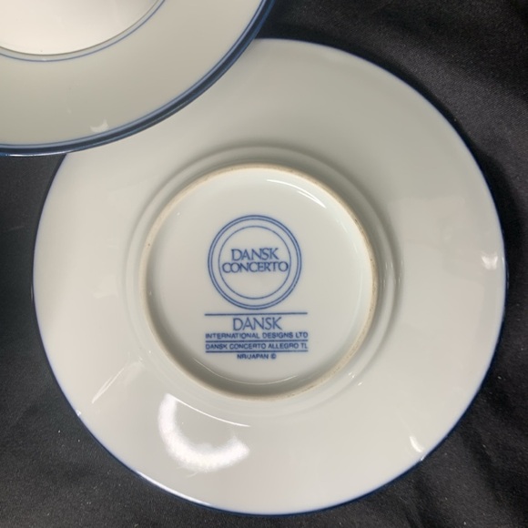 Set of 2 retired DANSK Concerto Allegro Blue mugs and saucers - Picture 9 of 9